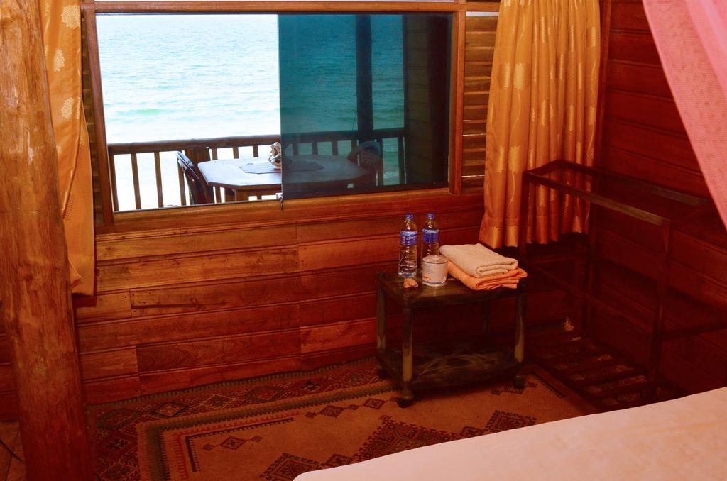 Dyke Rest Hotel Trincomalee Room photo
