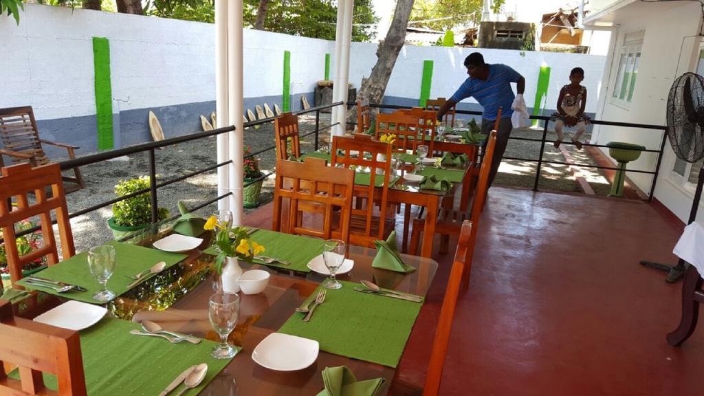 Dyke Rest Hotel Trincomalee Exterior photo
