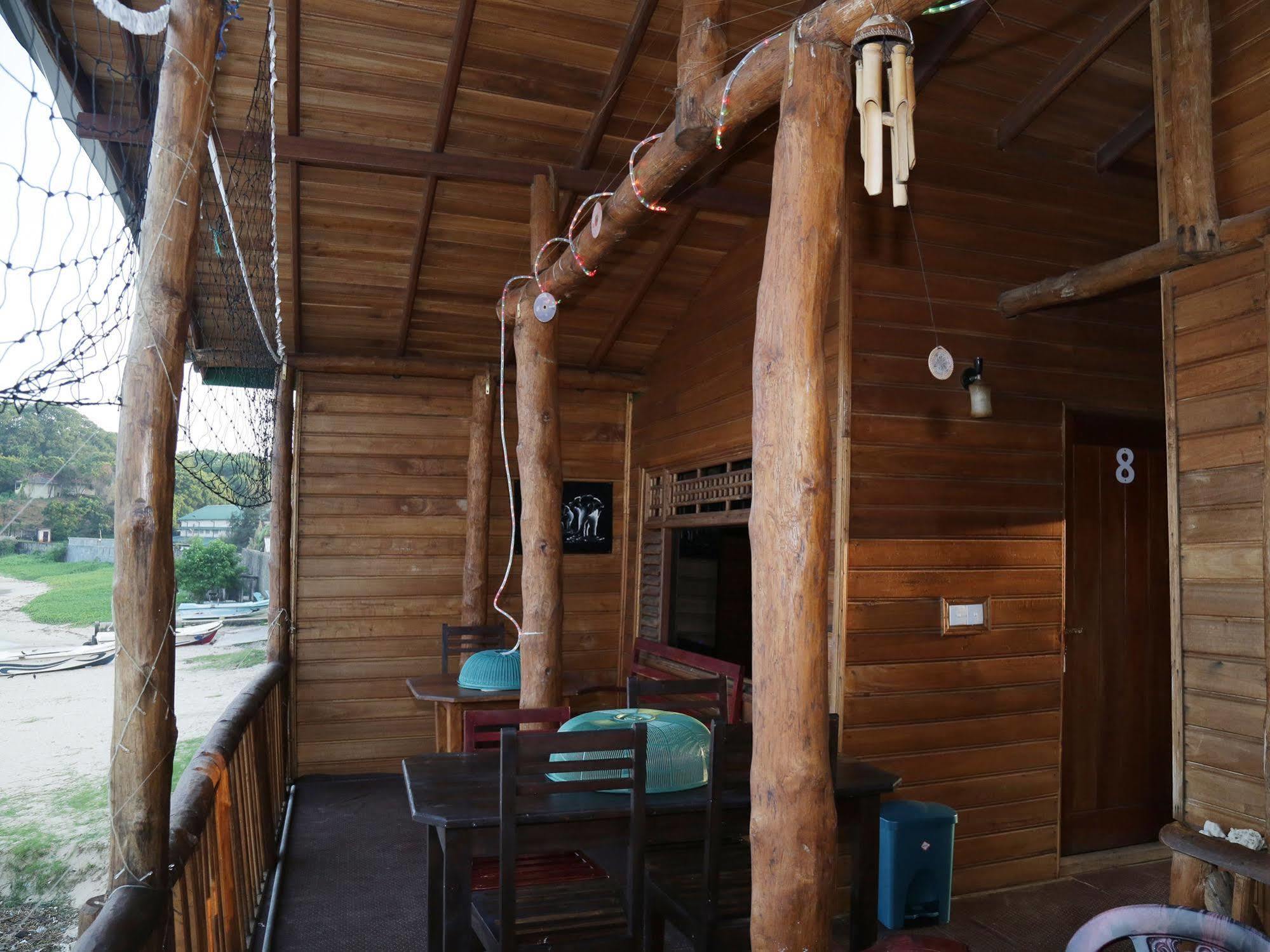 Dyke Rest Hotel Trincomalee Exterior photo
