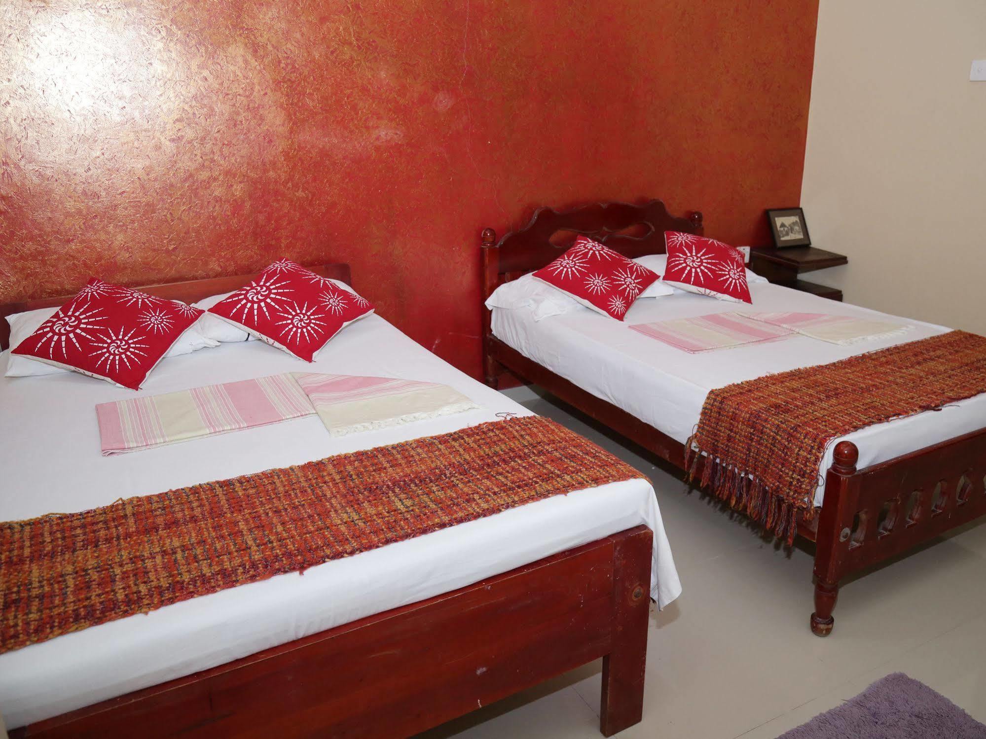 Dyke Rest Hotel Trincomalee Exterior photo