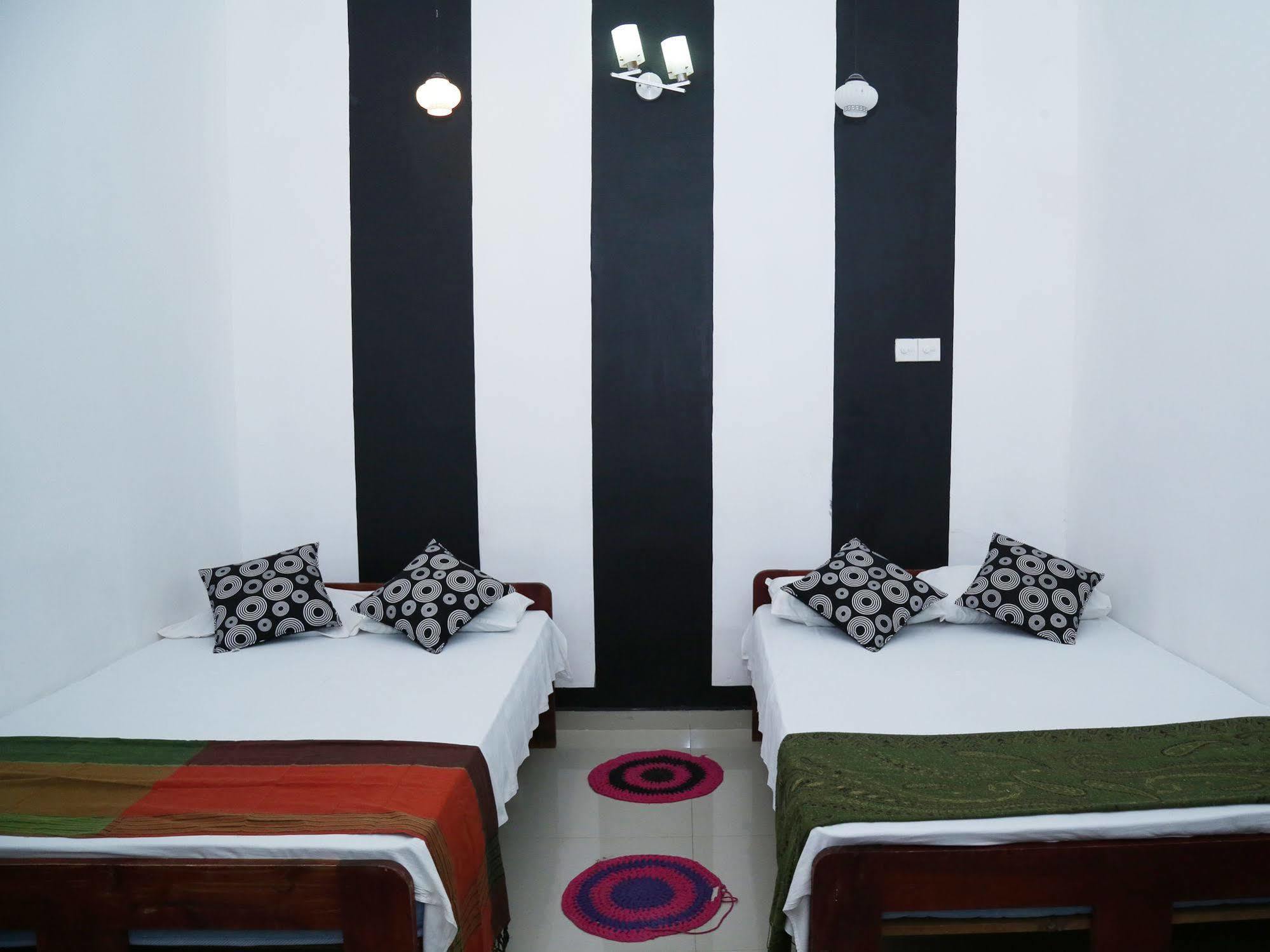 Dyke Rest Hotel Trincomalee Exterior photo